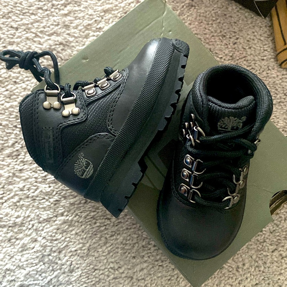 Brand new baby timberland size 5.5